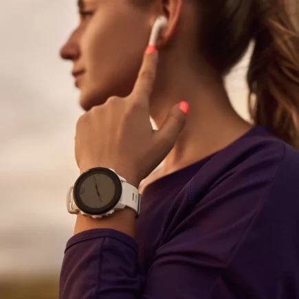 Menjelajahi Dunia Teknologi Wearable: Dari Jam Tangan Pintar hingga Perangkat Kesehata
